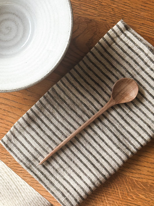 Medium Handgesneden Walnoot hout lepel