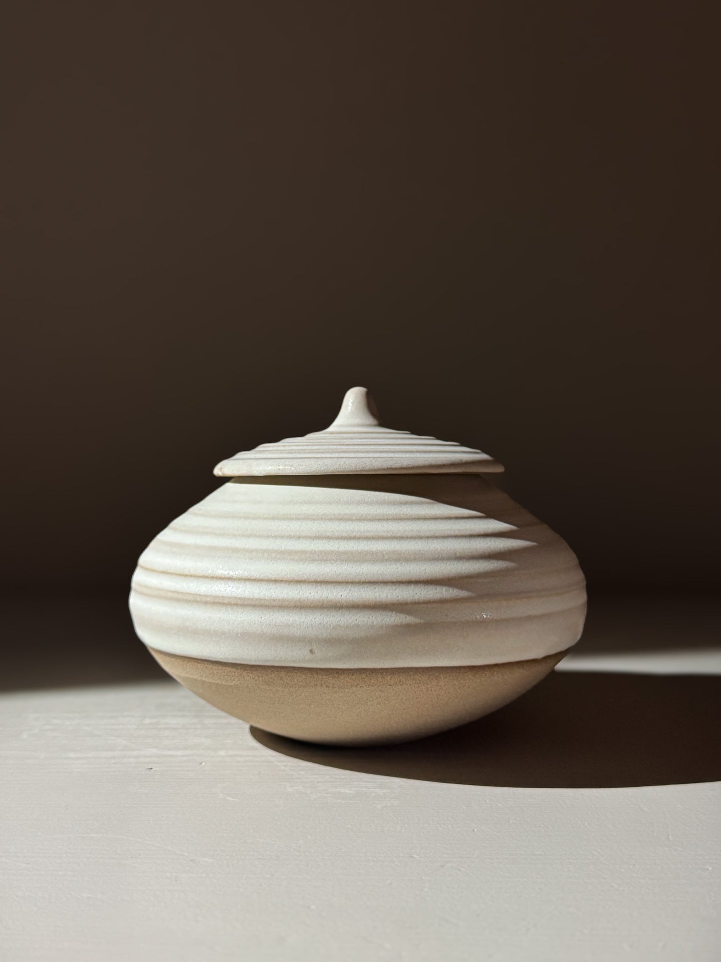 Pot met Deksel - Eggshell #01
