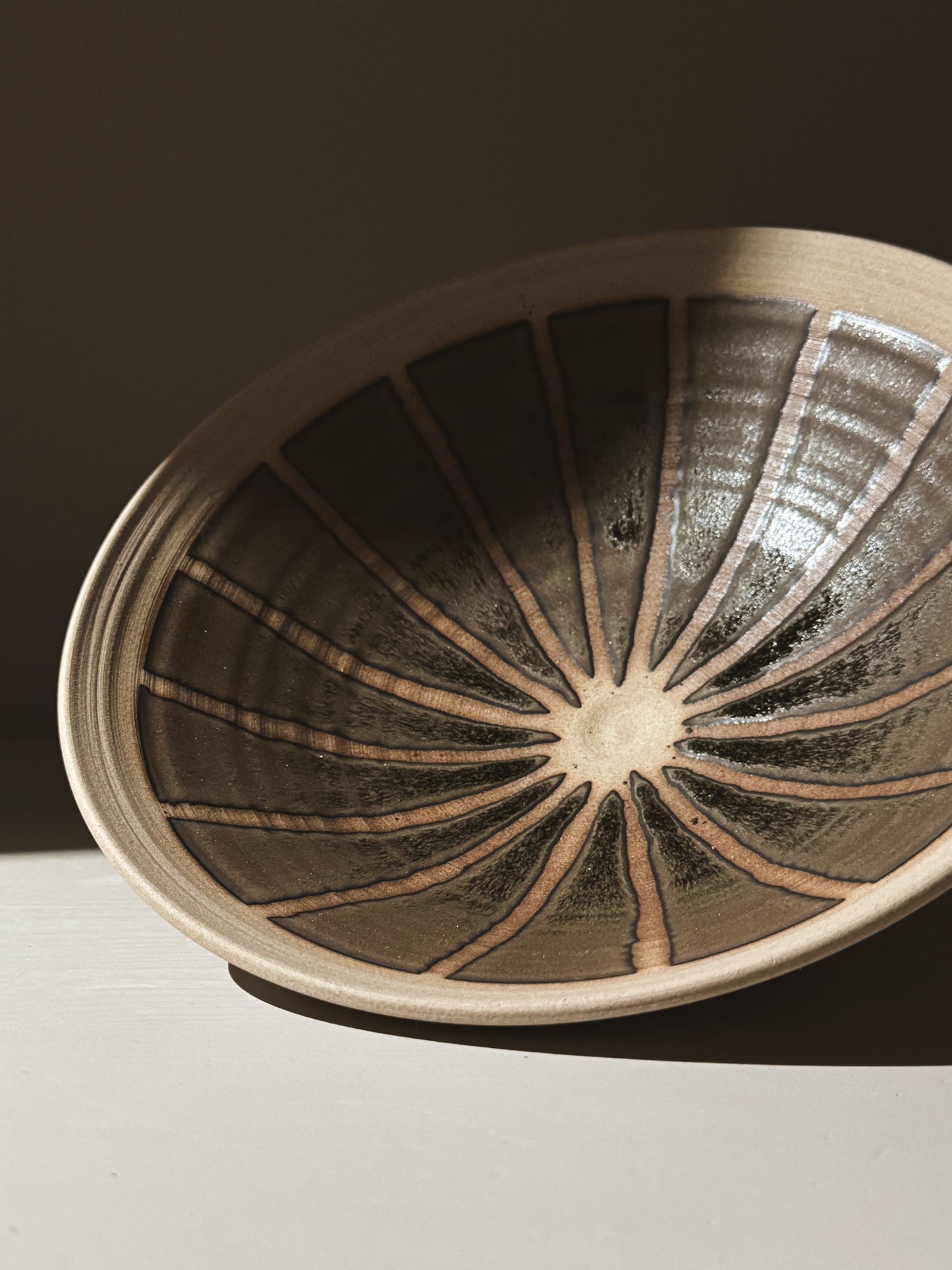 Medium Bowl - Black Truffle