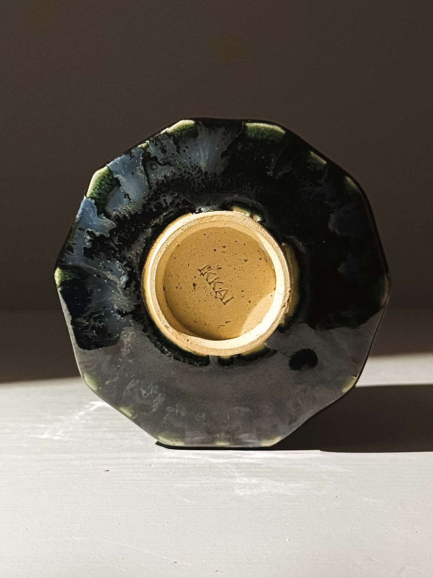 Faceted Matcha Bowl with Spout - Hinoki #01