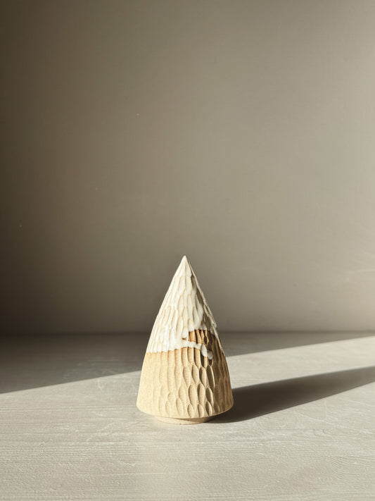 Carved Ceramic Tree – Yuki #01