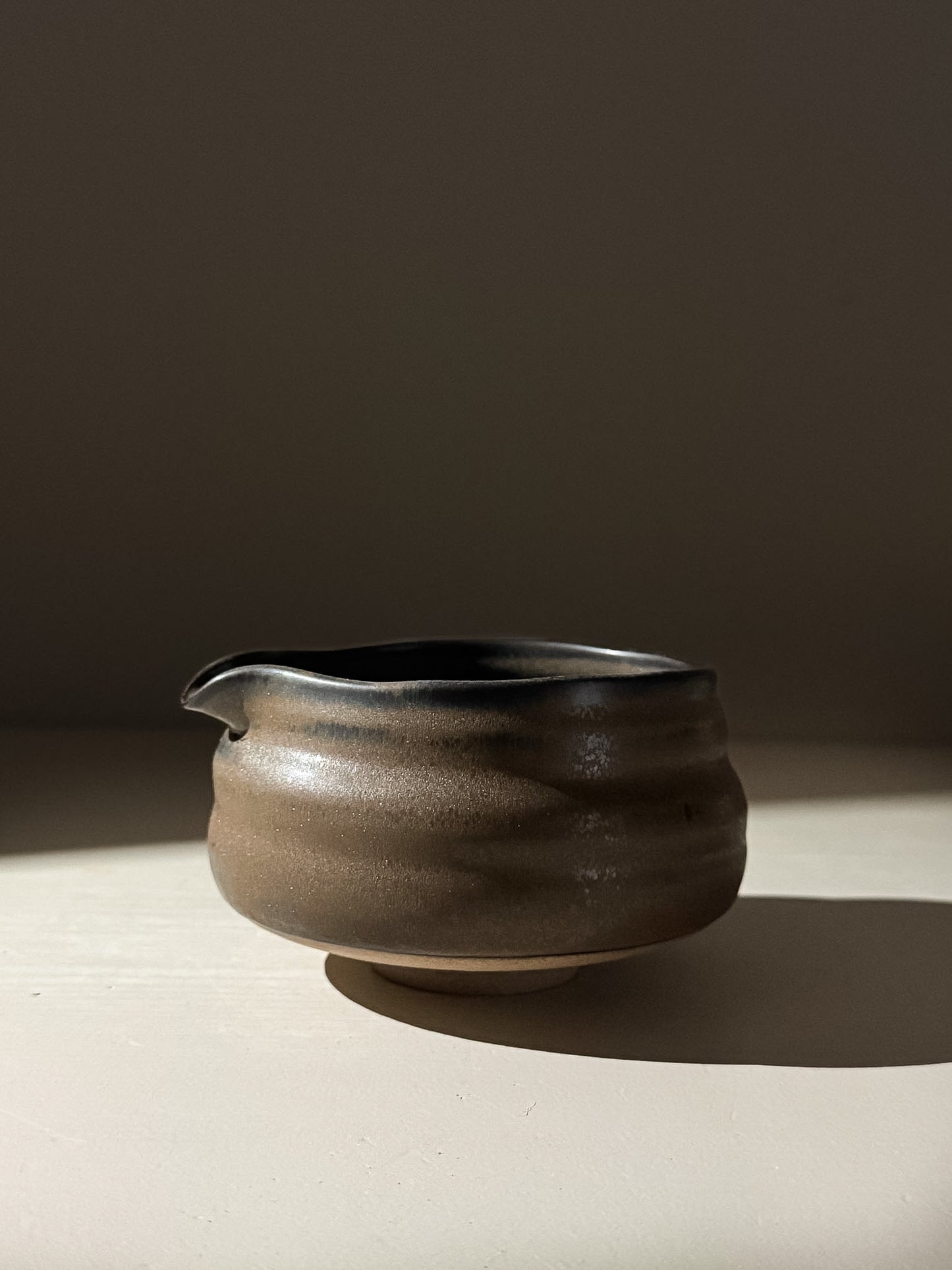Matcha Kom met Schenktuit - Zwarte Truffle #02