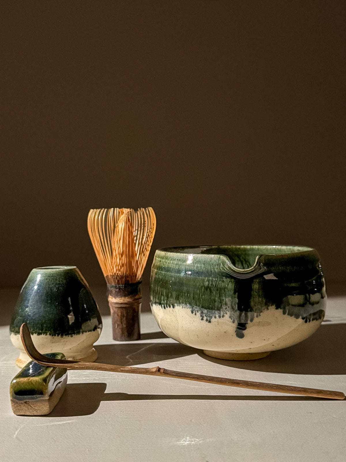 Matcha Bowl with Spout - Green Rim #06