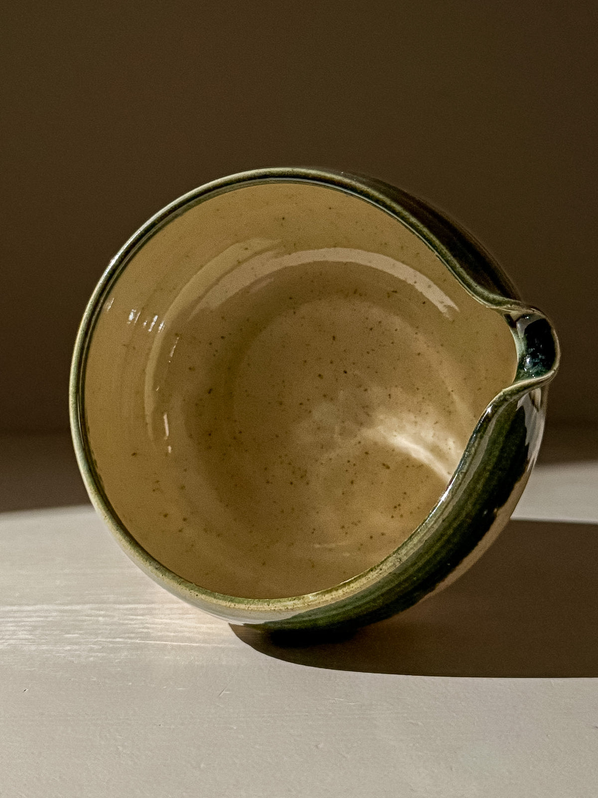 Matcha Bowl with Spout - Green Rim #01