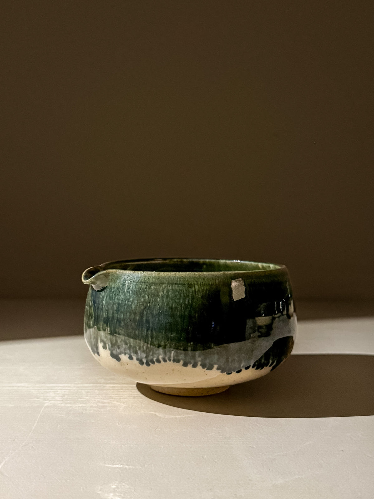 Matcha Bowl with Spout - Green Rim #02
