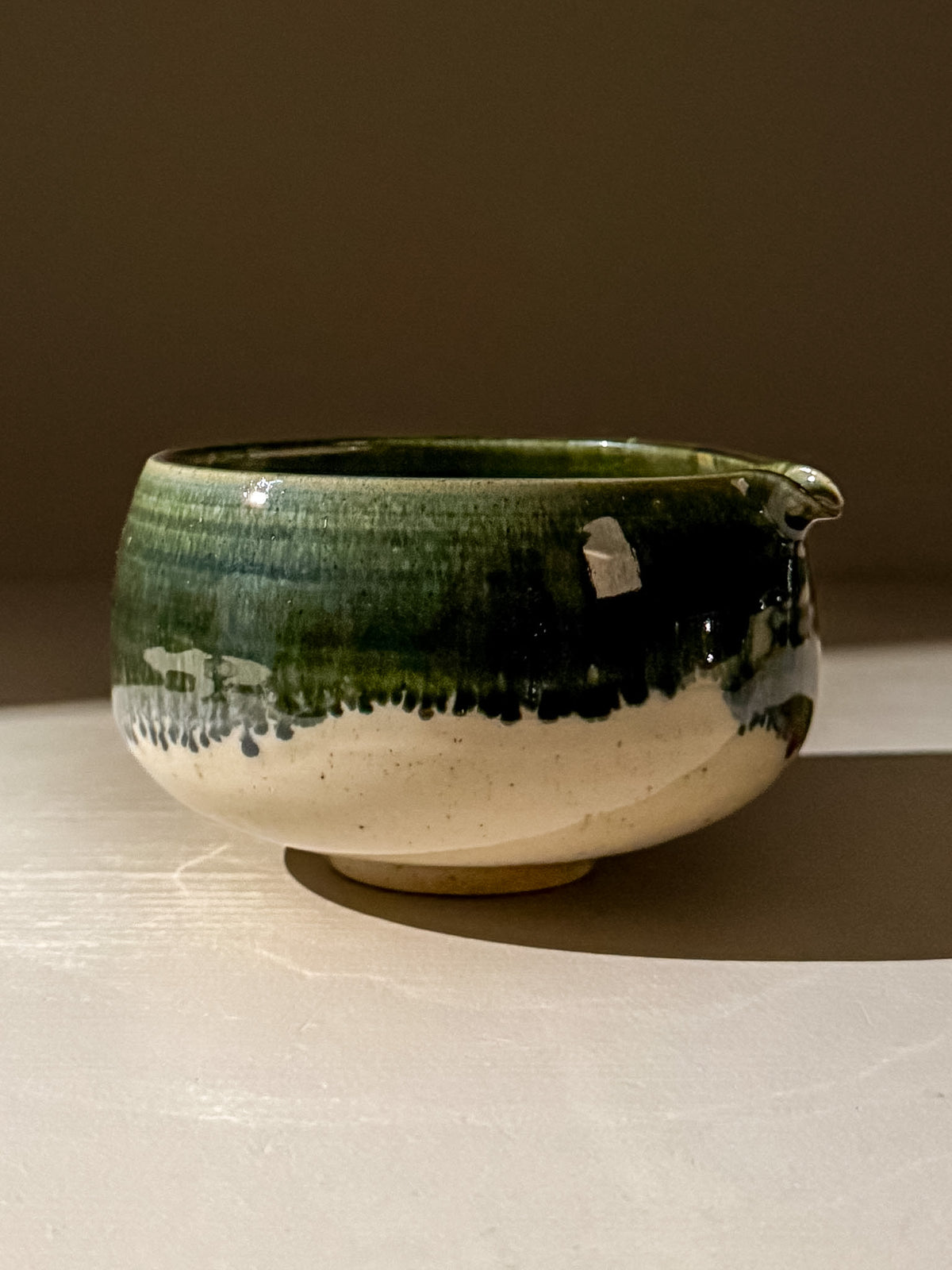 Matcha Bowl with Spout - Green Rim #02