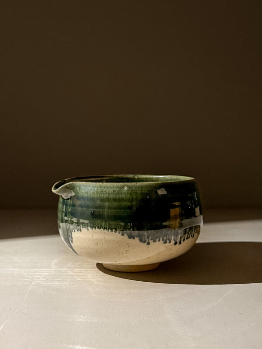Matcha kom met schenktuit - Groene rand #07