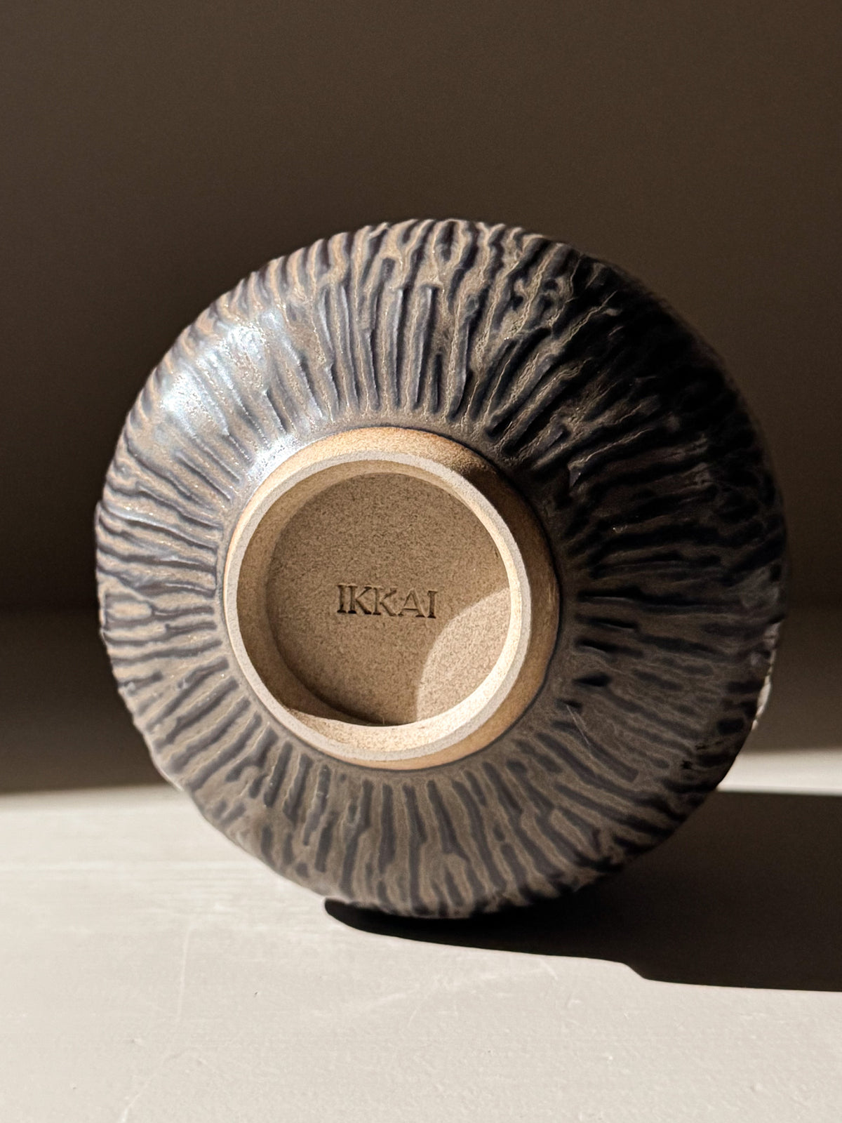 Carved Matcha Bowl with Spout - Black Truffle #03
