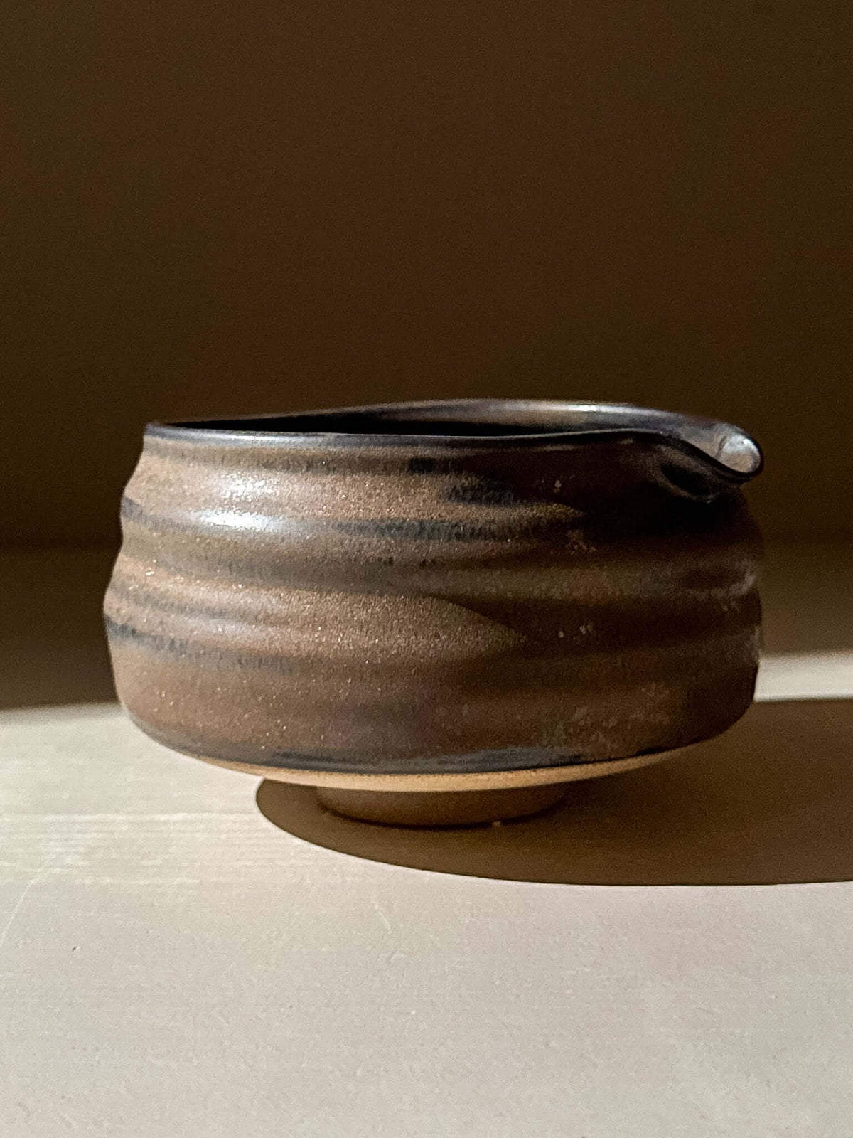 Matcha Kom met Schenktuit - Zwarte Truffle #02