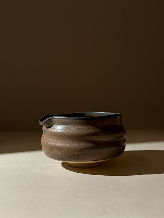 Matcha Bowl with Spout - Black Truffle #03