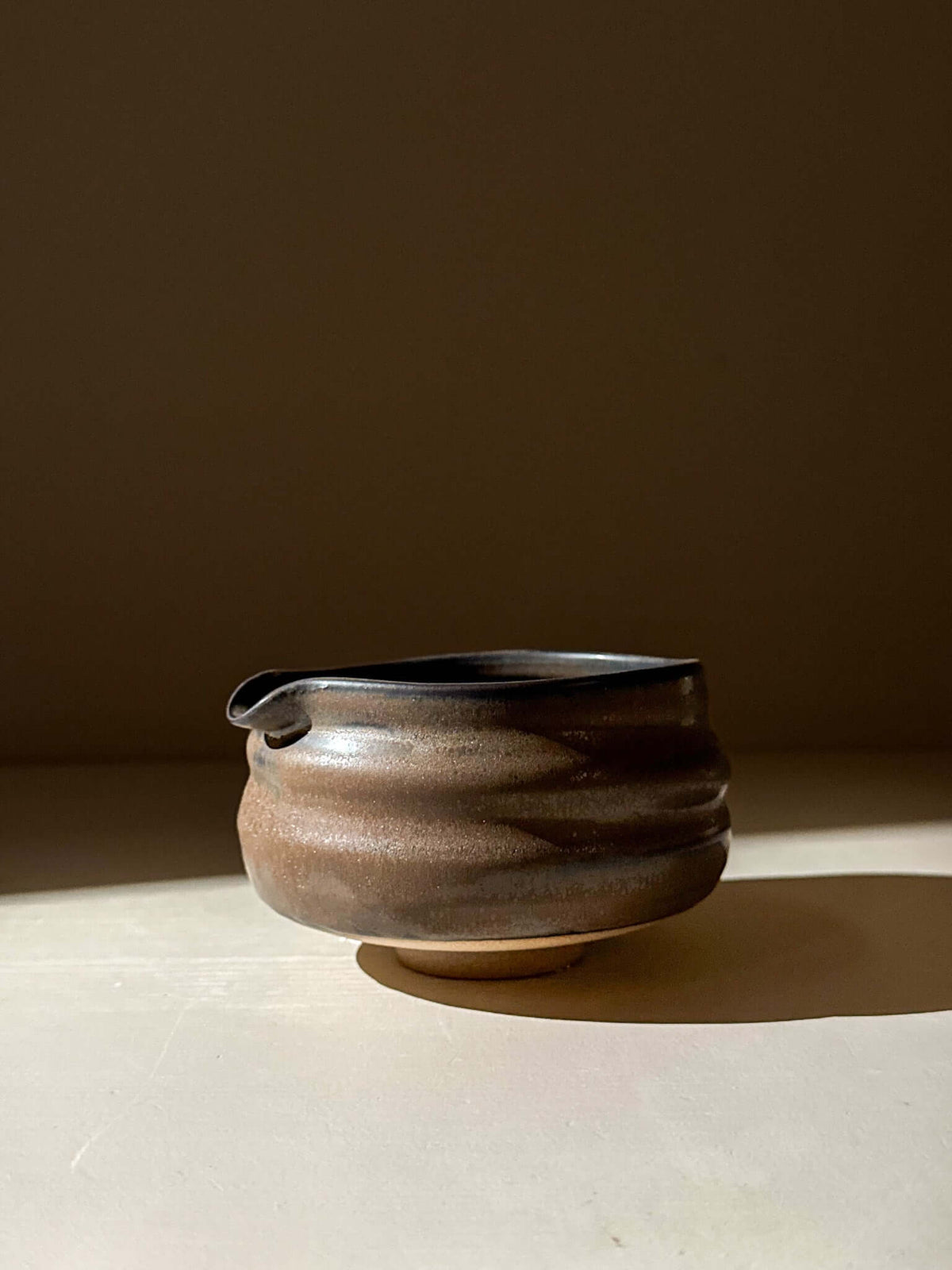 Matcha Bowl with Spout - Black Truffle #03