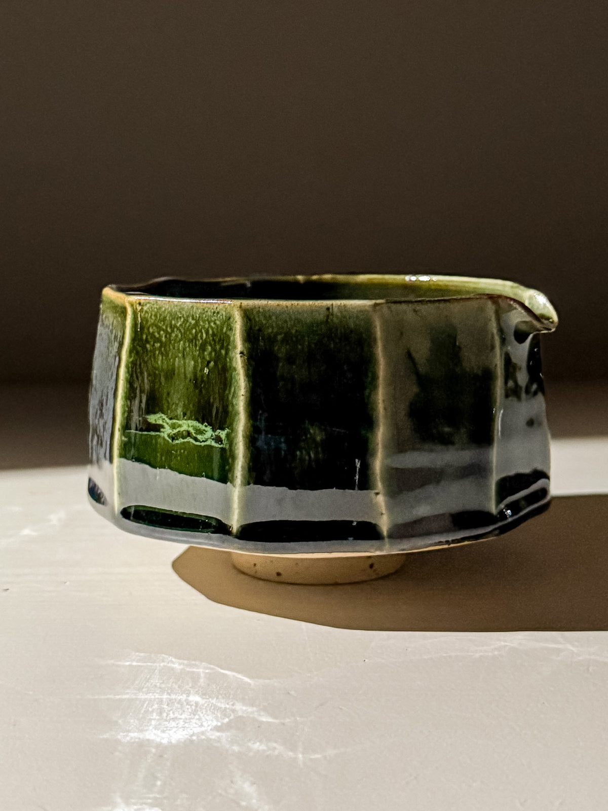 Matcha Kom met Facetten en Schenktuit- Hinoki Serie #02