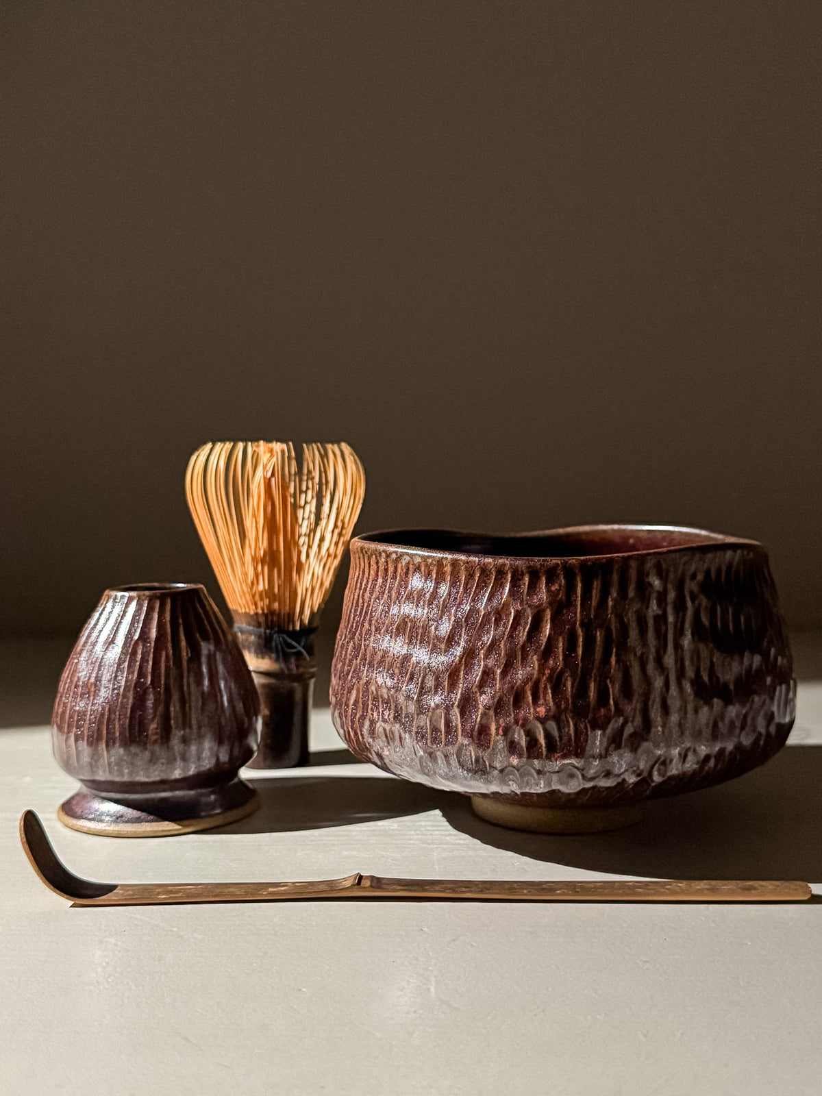Handgekerfde Matcha Kom - Bordeauxrode #02