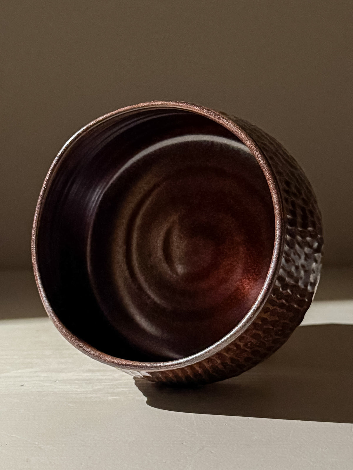 Handgekerfde Matcha Kom - Bordeauxrode #02