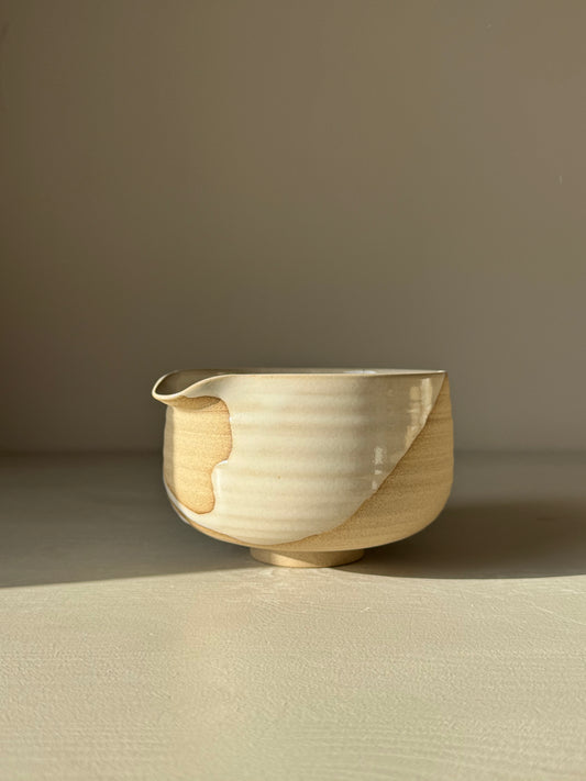 Matcha Bowl with Spout – Yuki #01