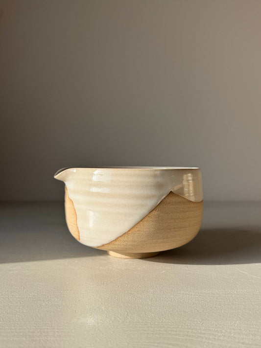 Matcha Bowl with Spout – Yuki #04