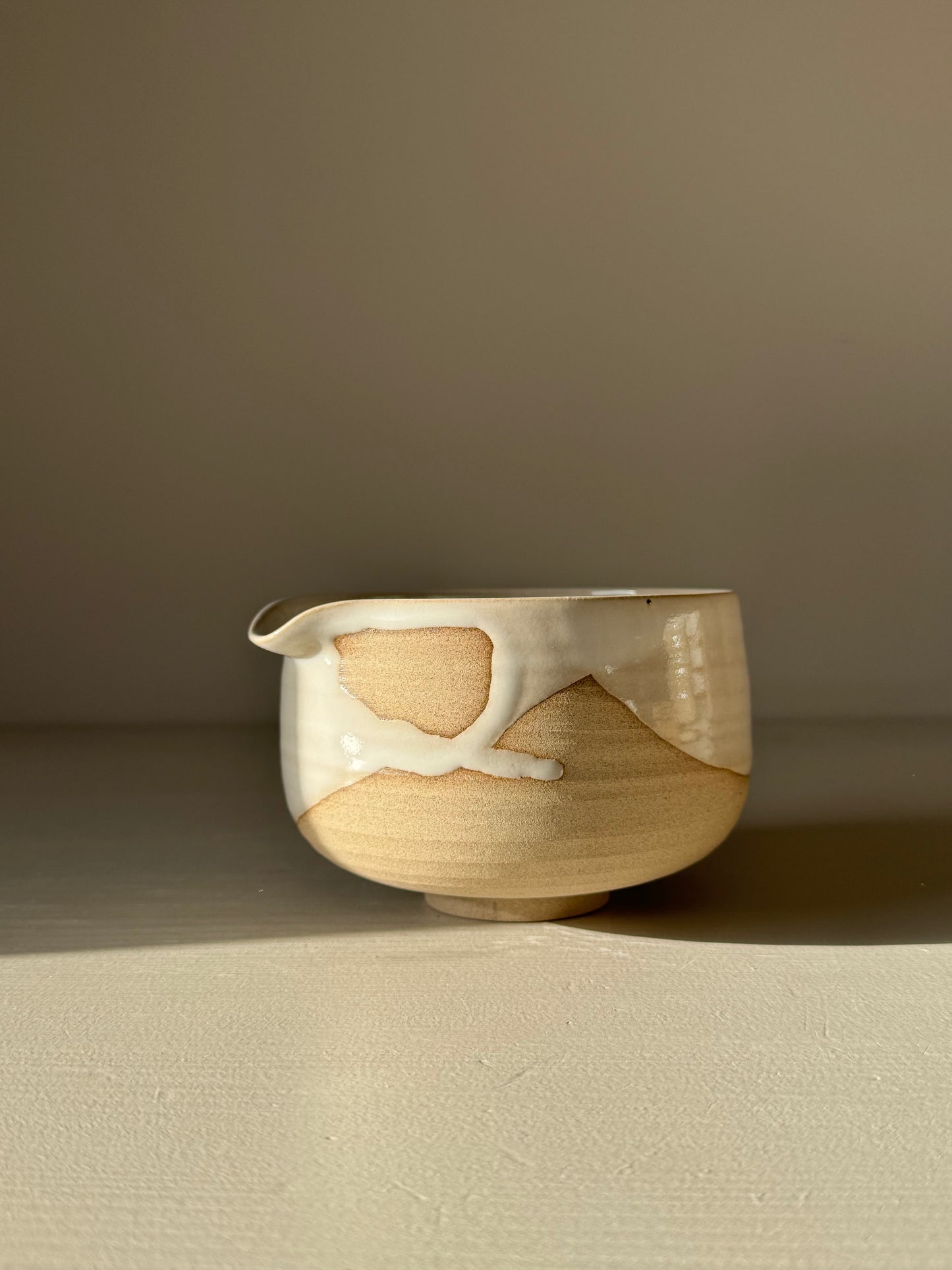 Matcha Bowl with Spout – Yuki #08