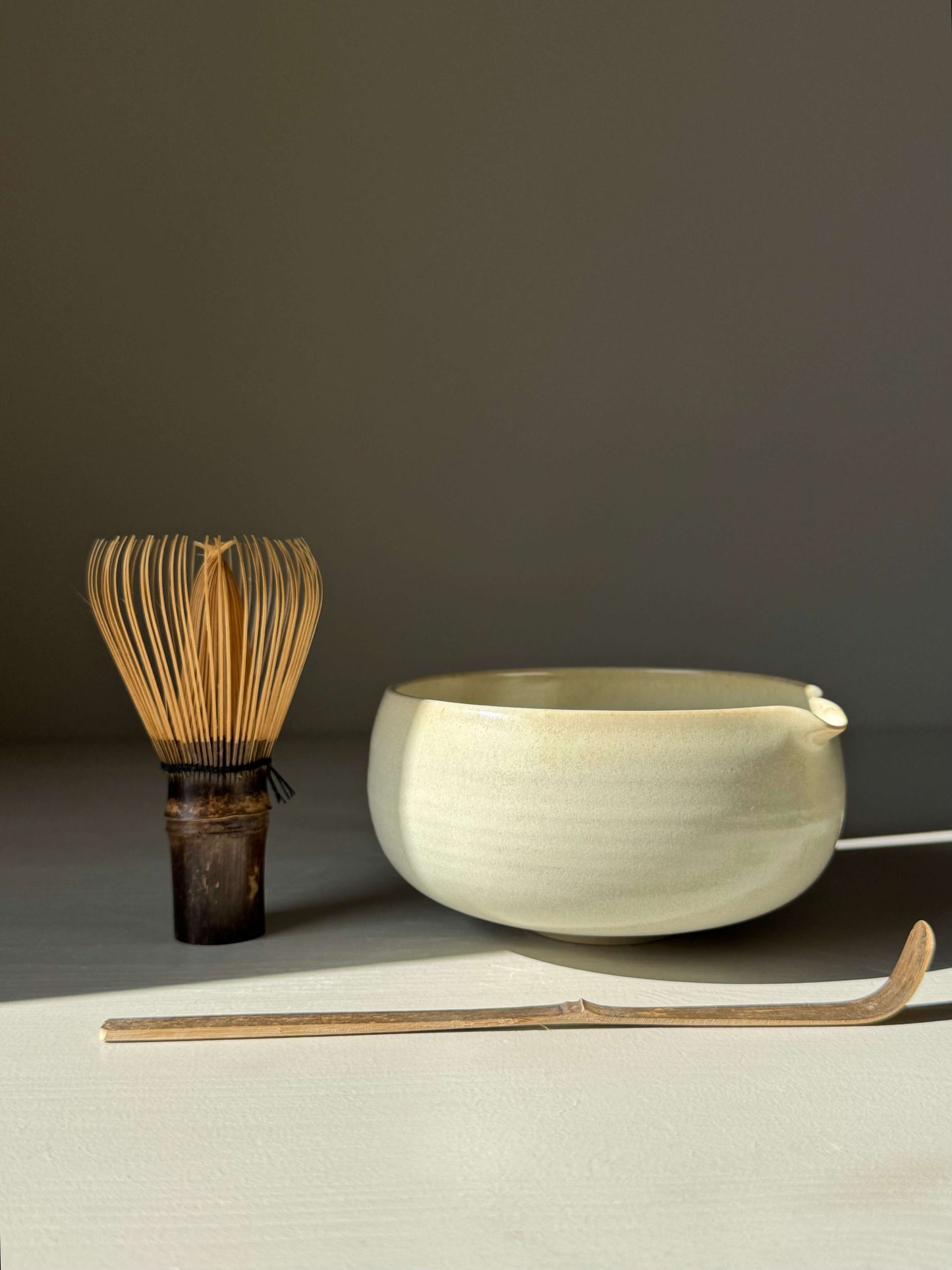 Handmade ceramic Katakuchi Matcha Bowl with Spout - Moonstone with chasen and scoop