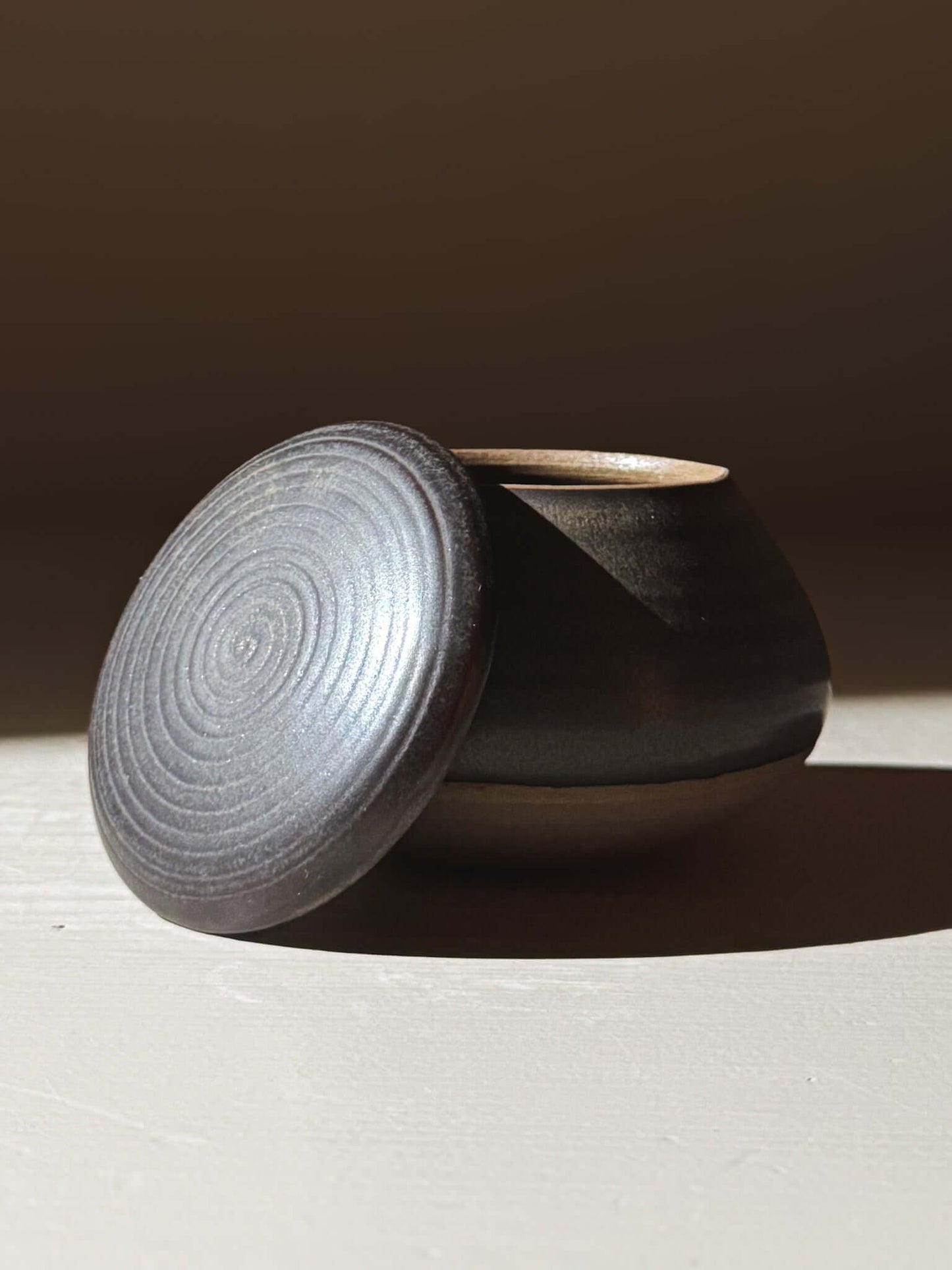 Pot met Deksel - Zwarte Truffle #04