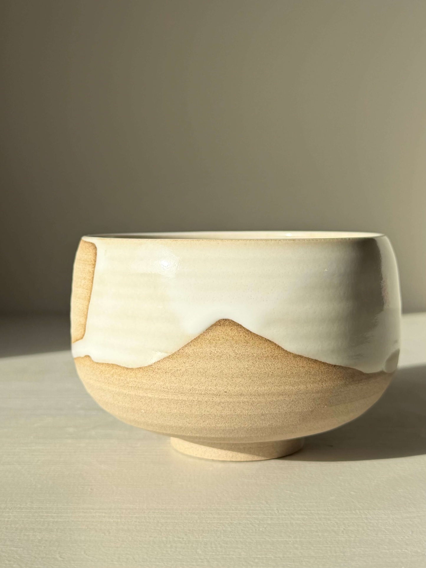 Matcha Bowl – Yuki #02, handmade ceramic with toffee clay and glossy white glaze, unique wheel-thrown design