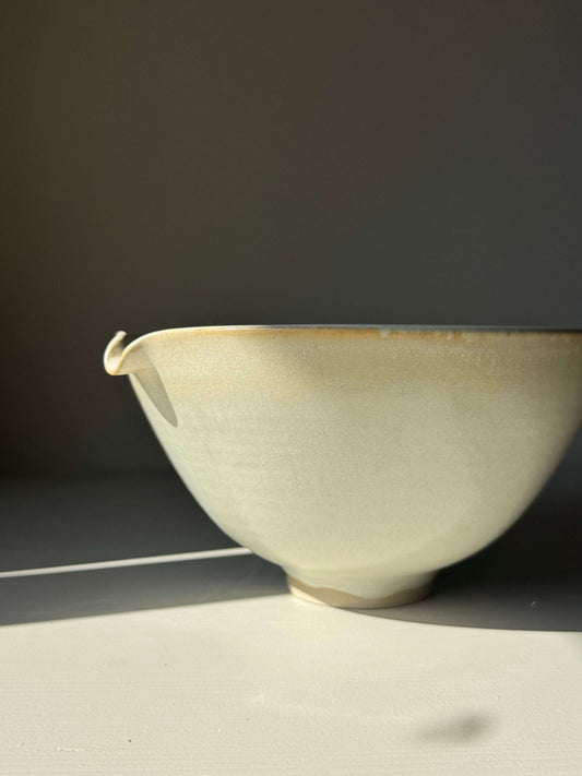 Handmade ceramic Pouring Bowl – Moonstone with creamy satin glaze and delicate rim in soft light