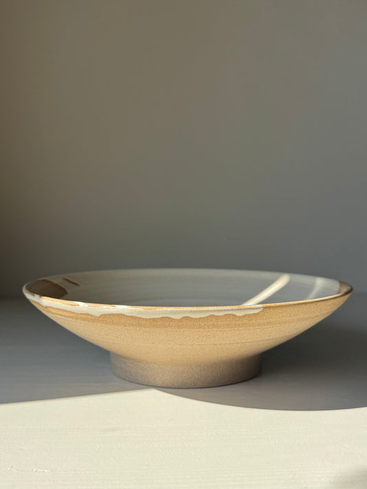 Handmade ceramic Shallow Plate – Yuki with creamy white glaze and raw clay exterior, 23 cm diameter, 6 cm high.