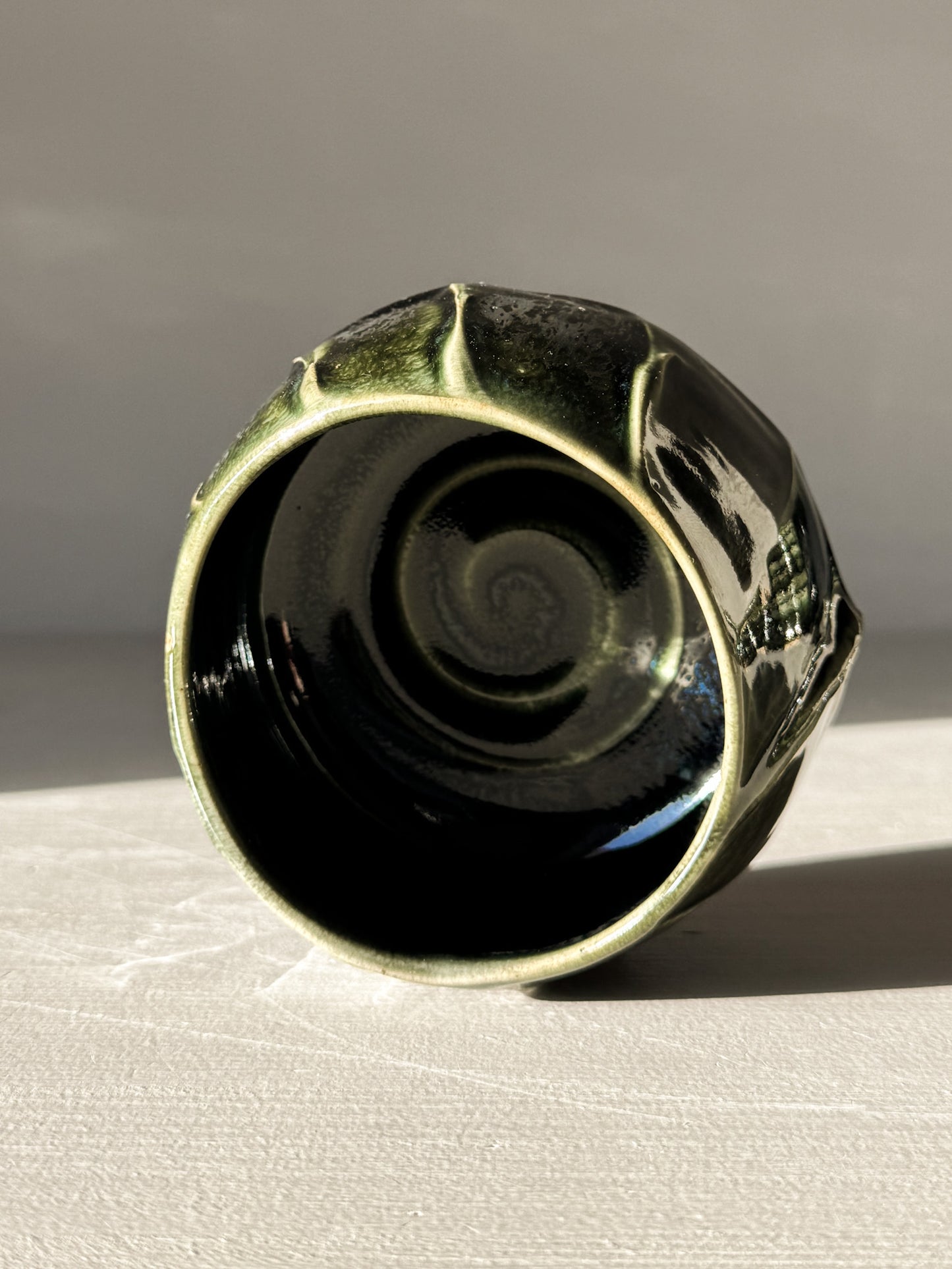 Yunomi Cup - Hinoki #07 with deep green glaze and hand-decorated slip lines for unique tea moments.