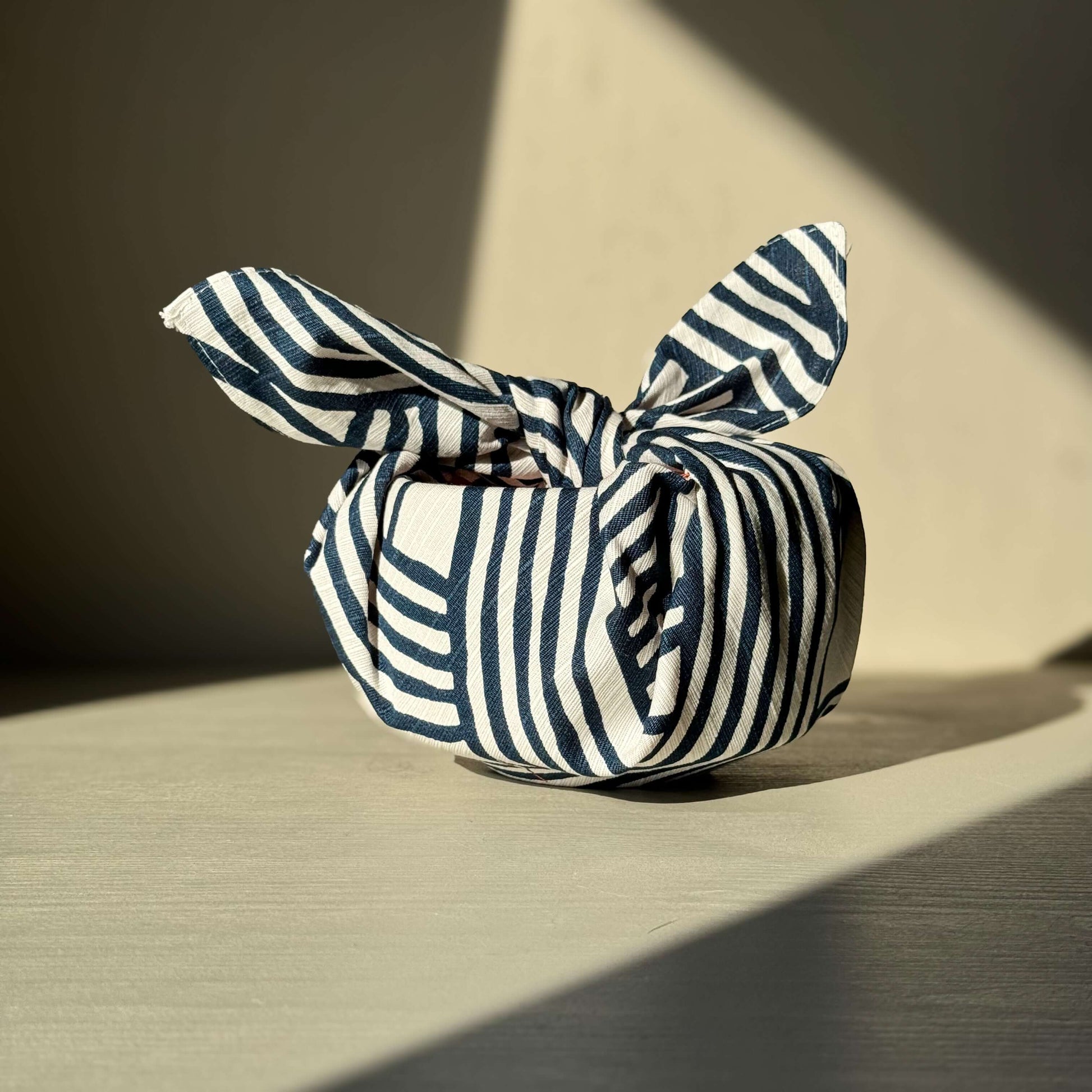 Small Furoshiki Isa Monyo Reversible Knot in modern black and white knot pattern