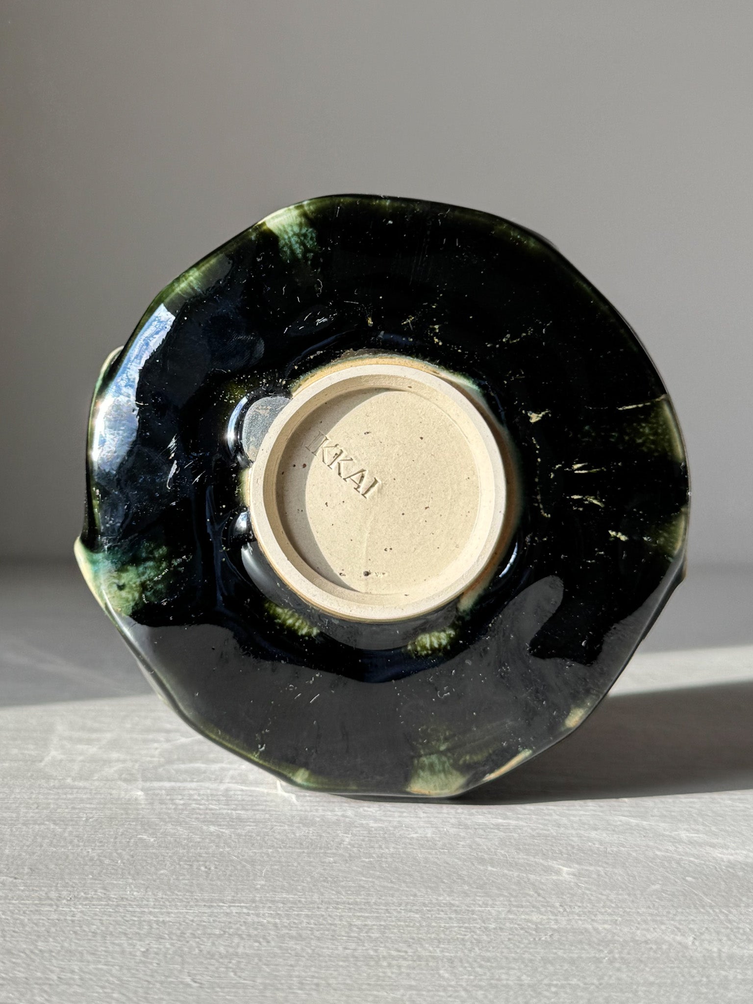 Unique textured base of Textured Matcha Bowl - Hinoki #06 with green glaze finish, showcasing craftsmanship from the Hinoki Series.