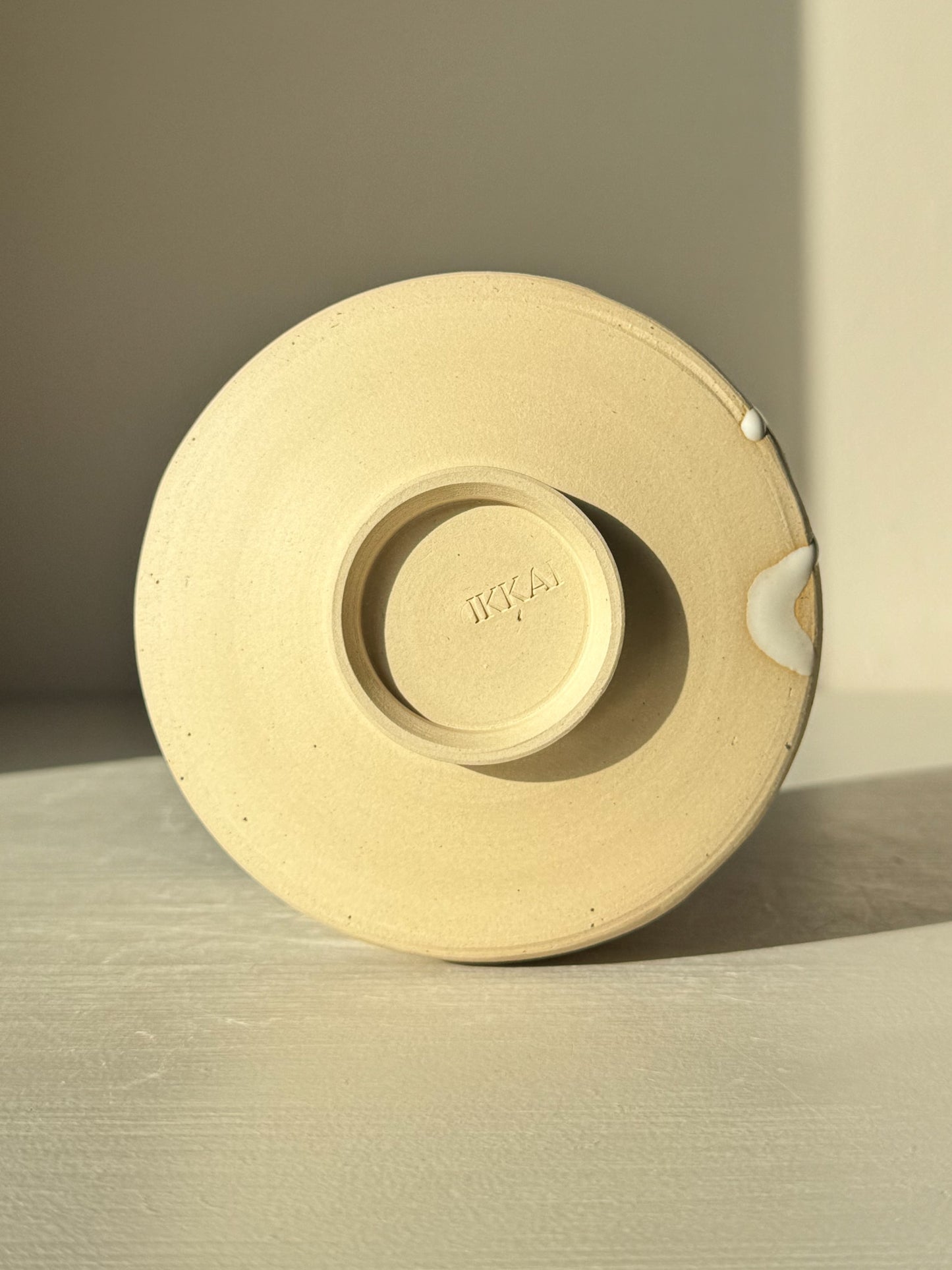 Underside view of Matcha Bowl – Glossy White #04 showing clay texture and glaze details