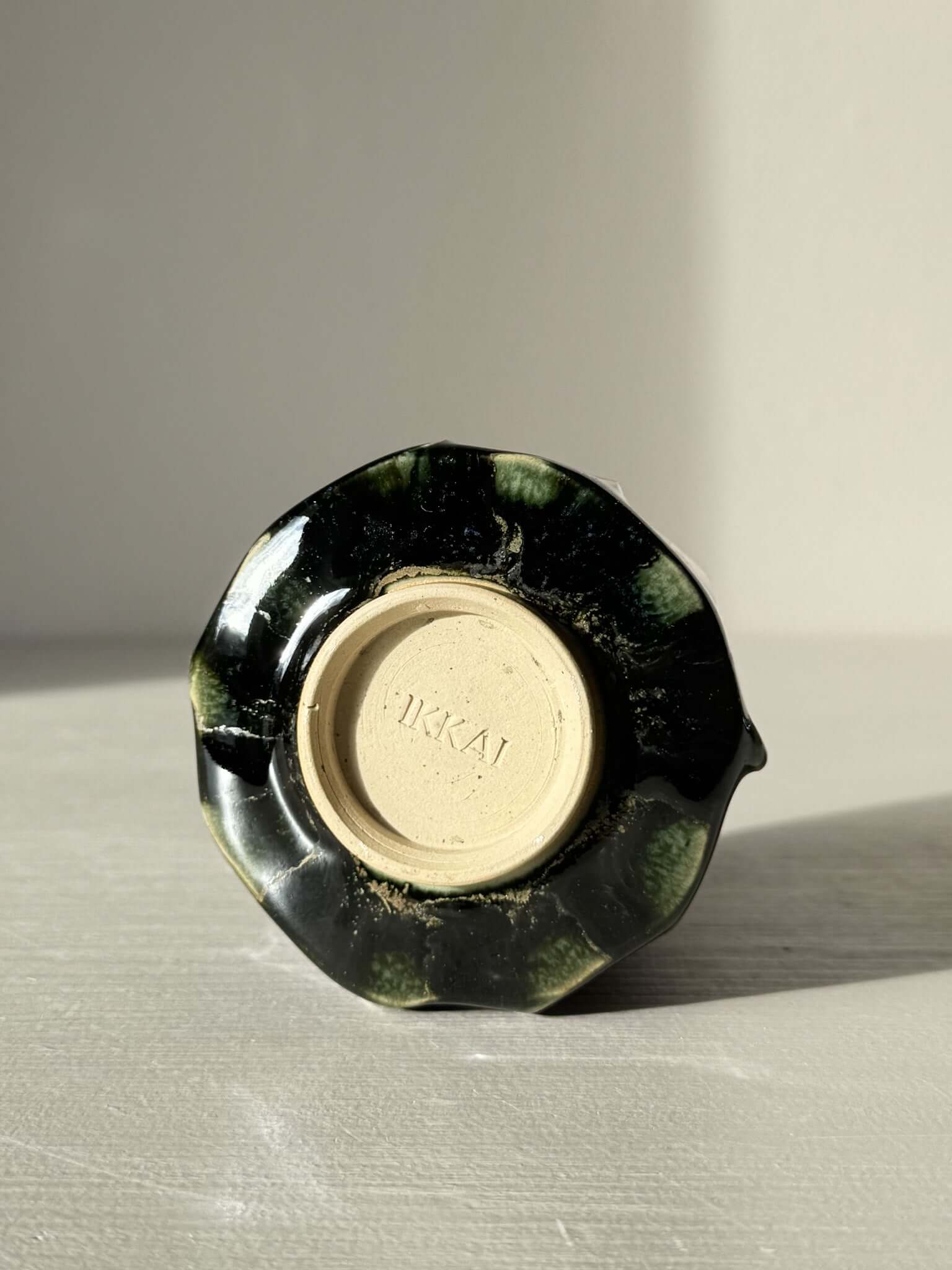 Yunomi Cup - Hinoki Series #23 base view with green glaze and unique slip texture design